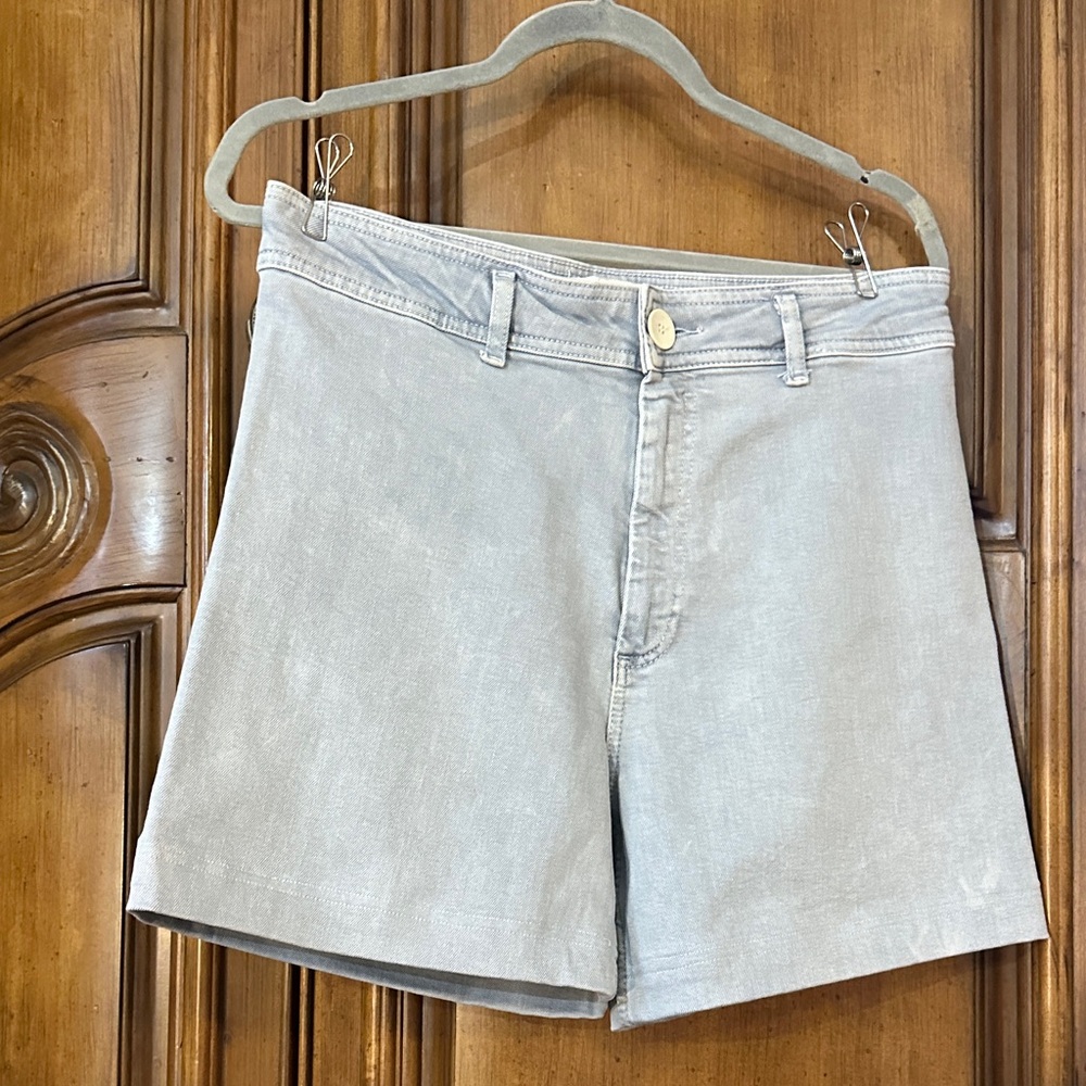 Zara Light Wash Marine Straight High Rise Flat Front Jean Shorts Size 10